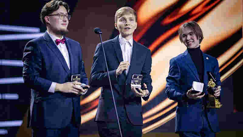 高位手递手 高位手递手